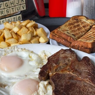 8oz Prime Rib With Eggs*
