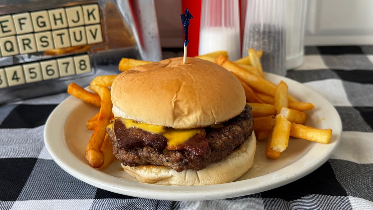Cheese Burger*